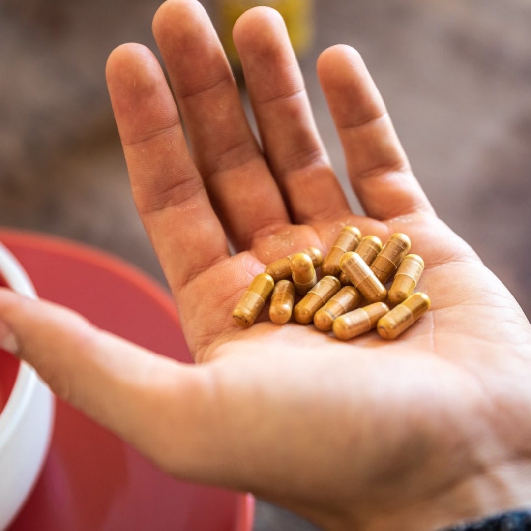 Meltonic - Organic Turmeric Tonic (Turmeric Root Powder: 945mg | Propolis Extract: 45mg | Vegetable Capsule)